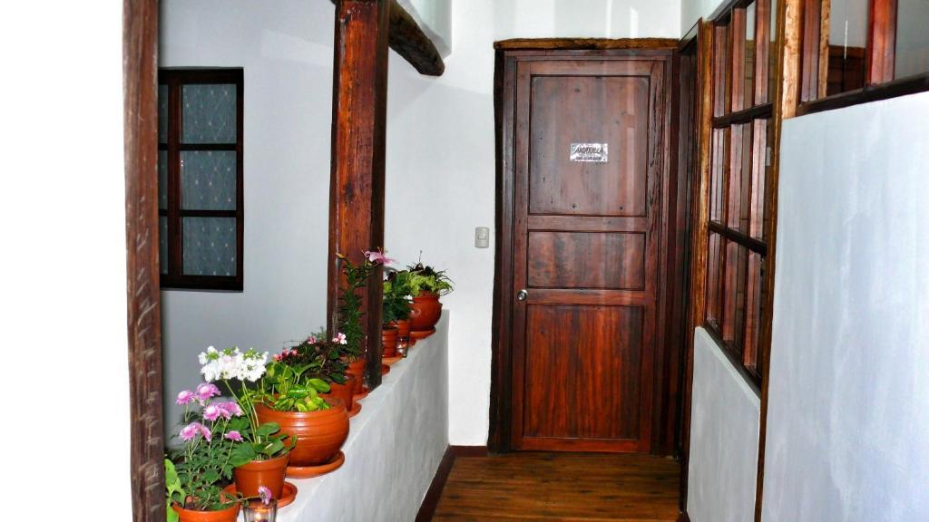 Casa De Las Rosas Cuenca Rom bilde